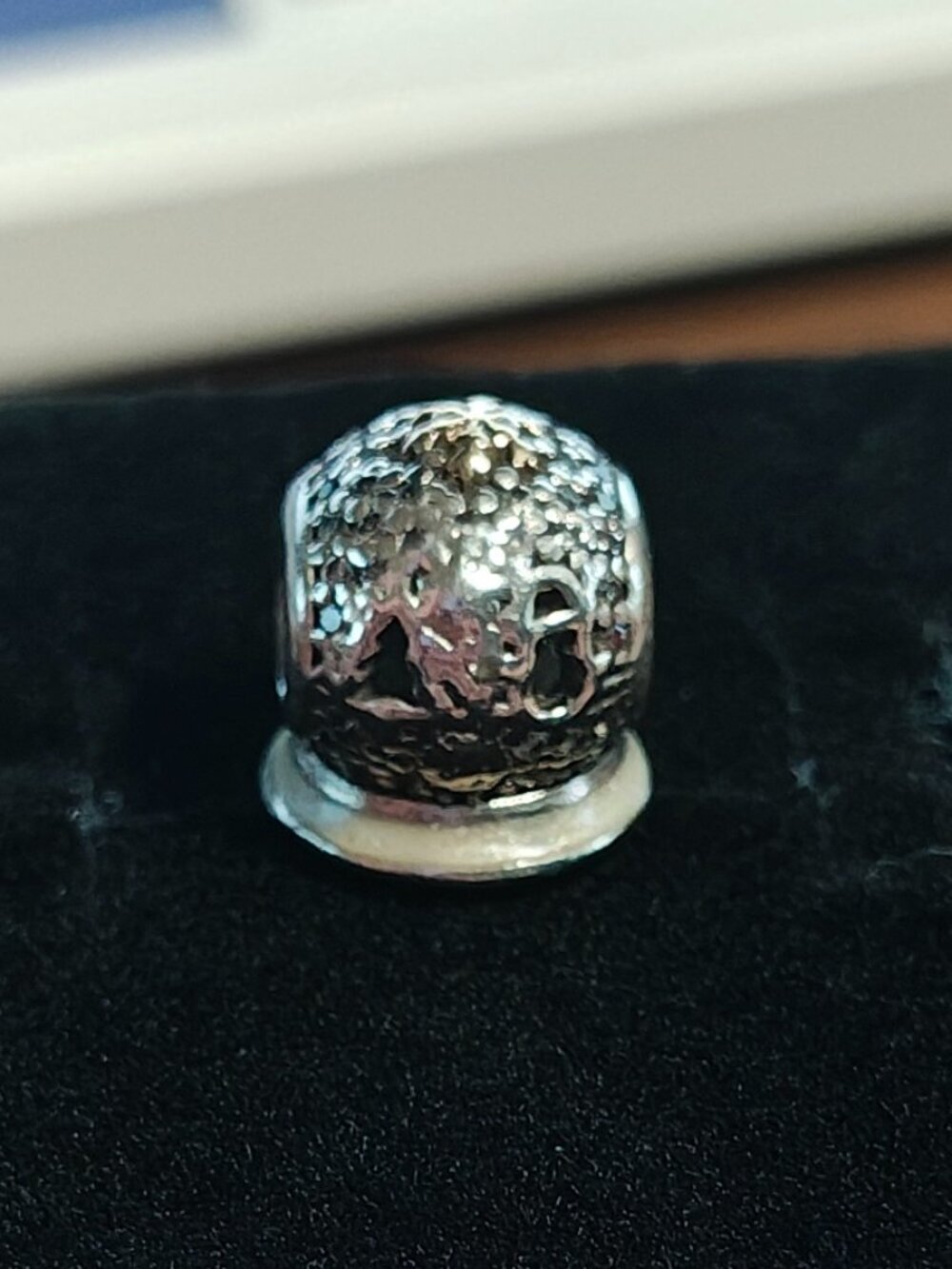 Authentic Pandora 2015 Black Friday Wonderland Charm USB794200 Limited Edition